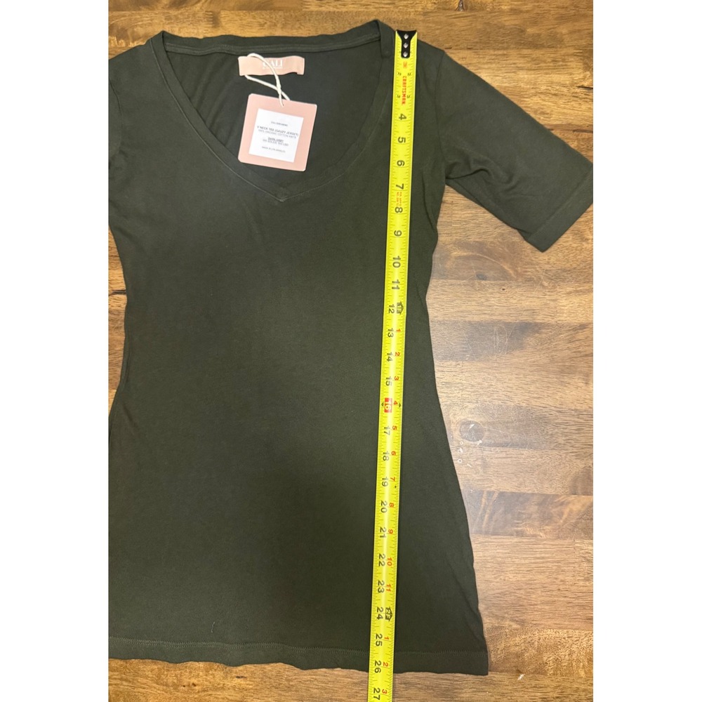 Cali Dreaming V-Neck Tee Organic Cotton Knit Top Dark Army Green Size S - Picture 8 of 9